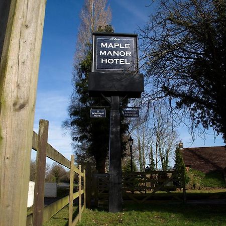 The Maple Manor Hotel Crawley  Esterno foto